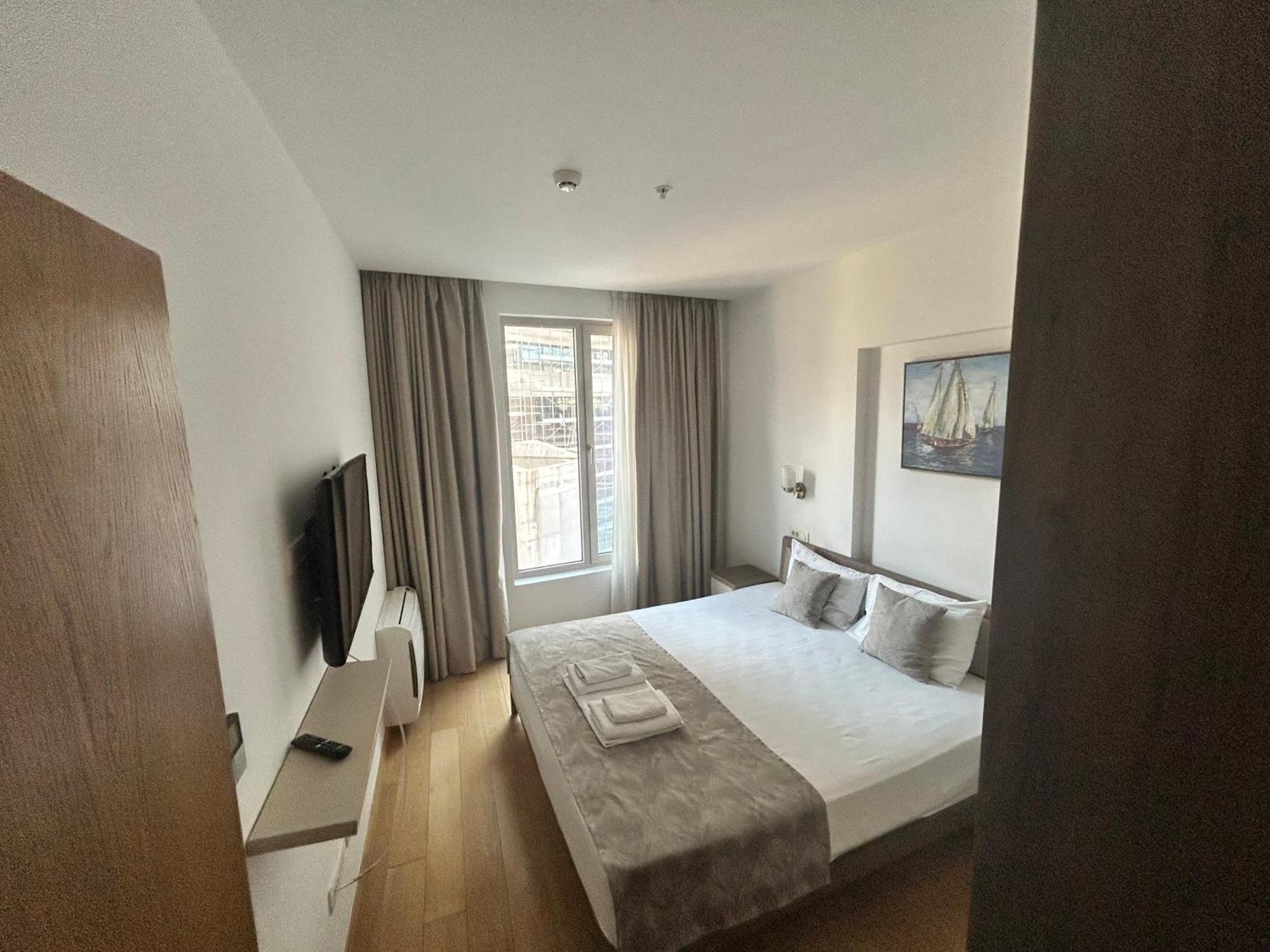 Apartments Krug Будва Екстериор снимка