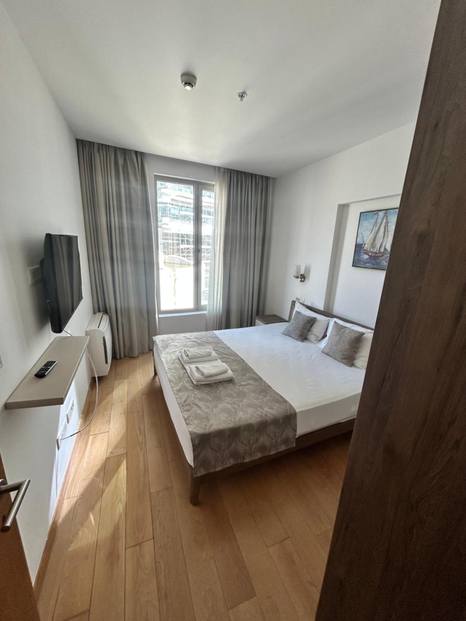 Apartments Krug Будва Екстериор снимка