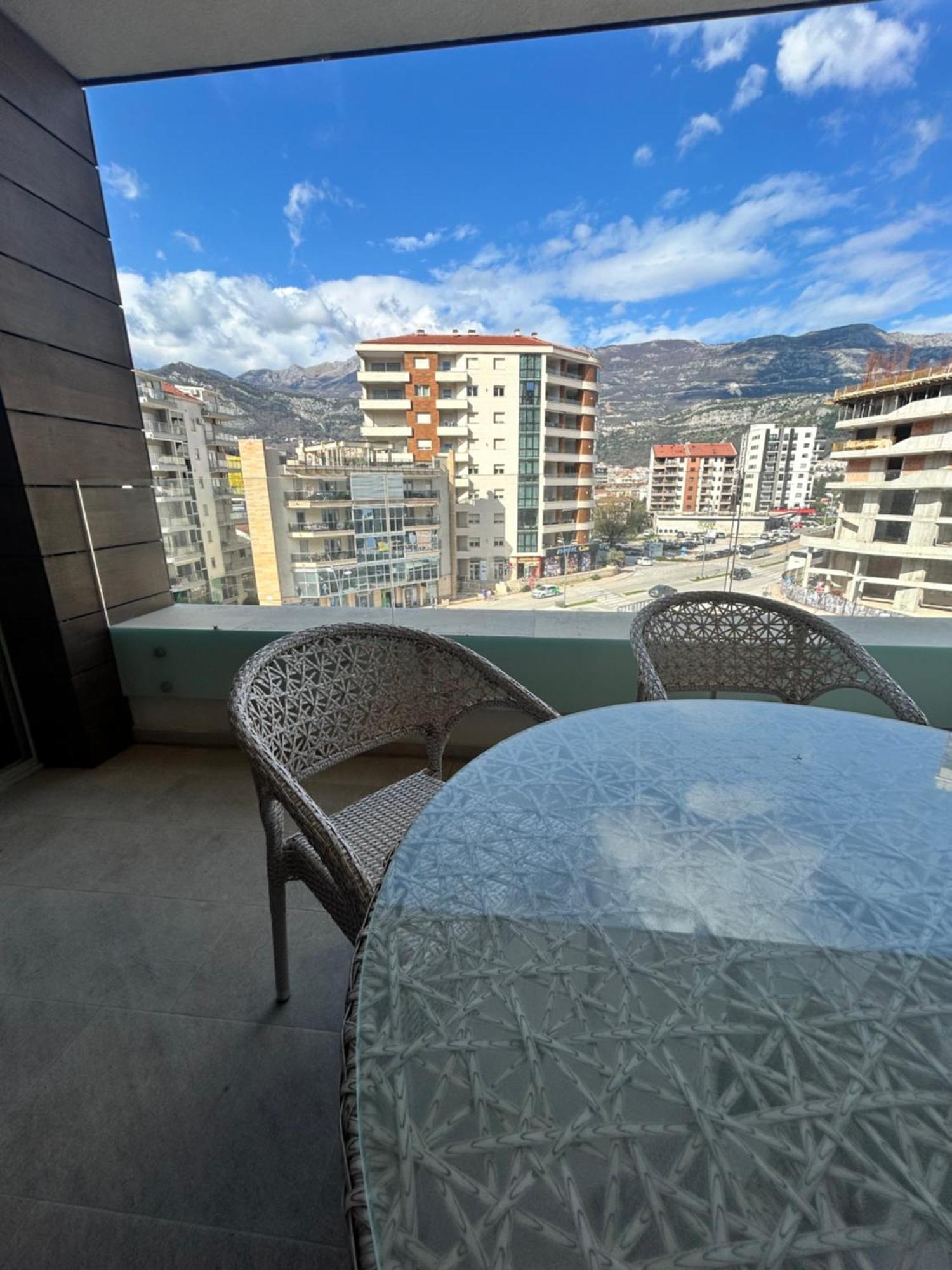 Apartments Krug Будва Екстериор снимка