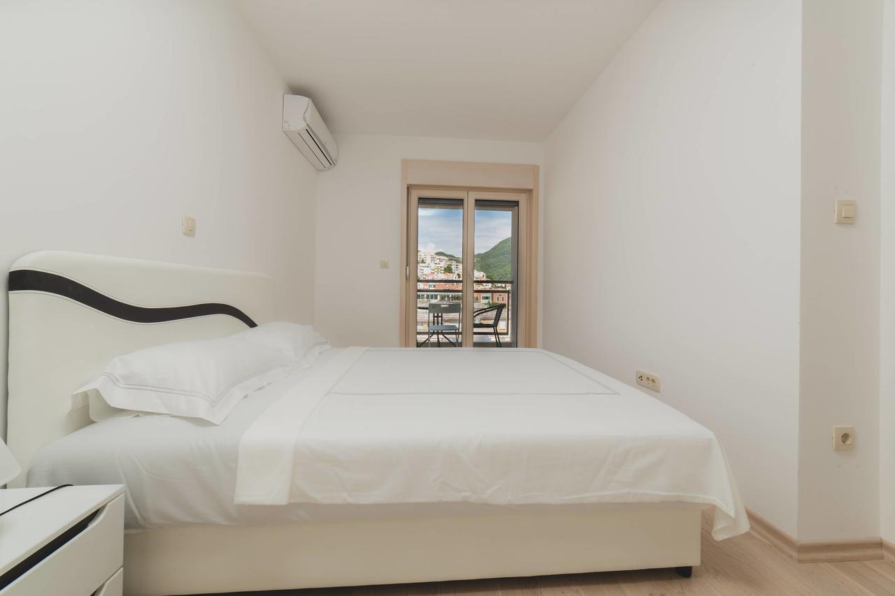 Apartments Krug Будва Екстериор снимка