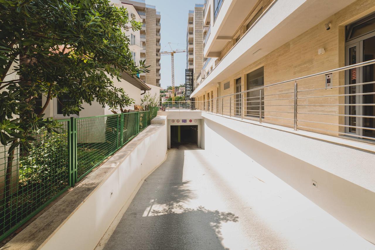 Apartments Krug Будва Екстериор снимка