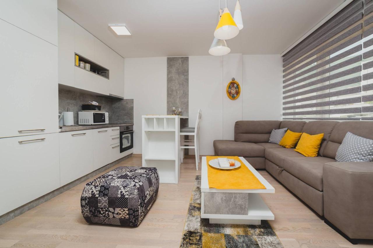 Apartments Krug Будва Екстериор снимка